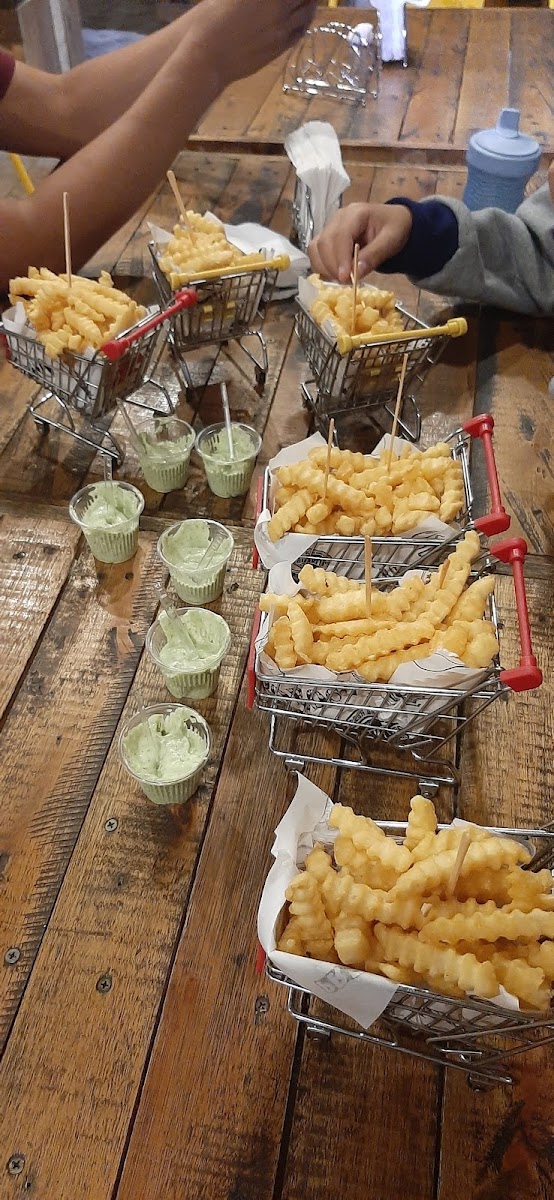 Germano Burger - Guaianases-9